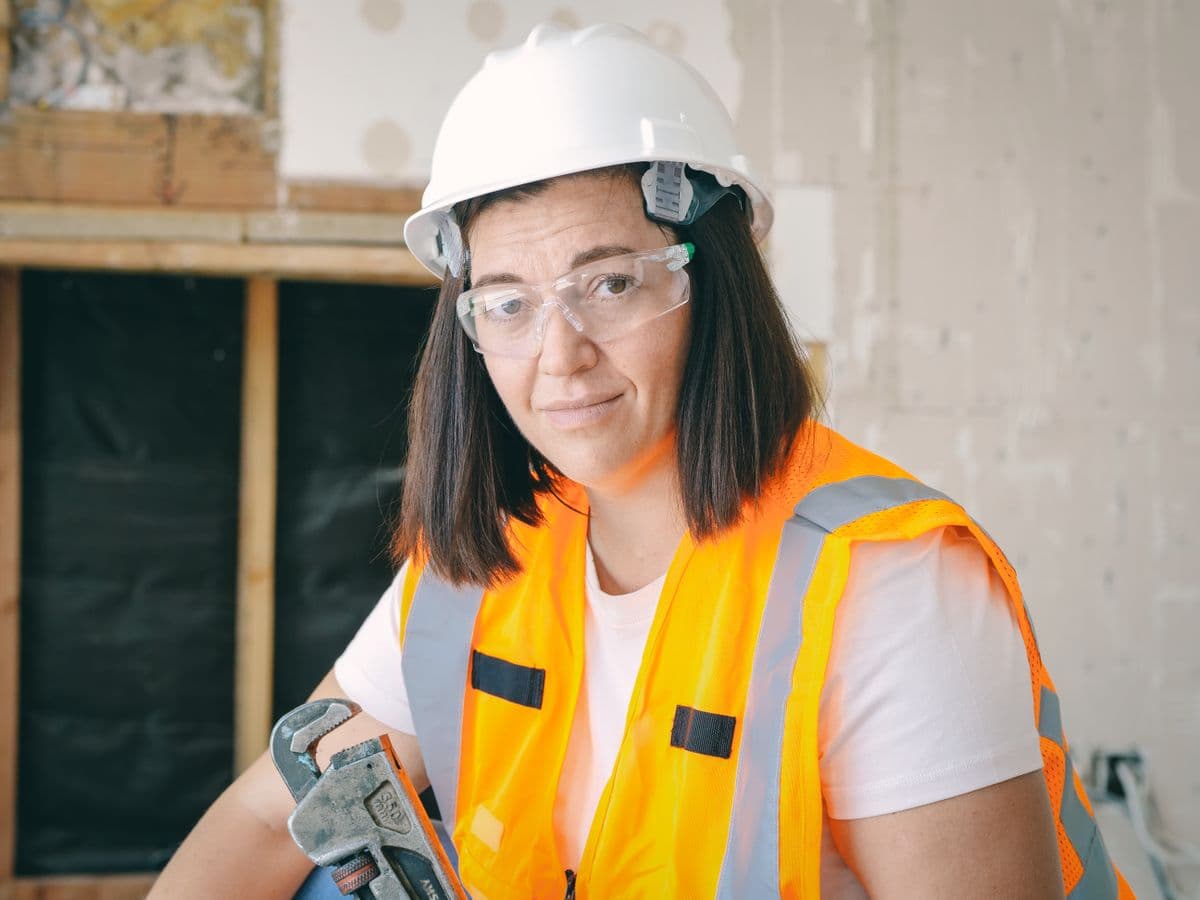 24-Hour Emergency Plumber in Duncanville, TX - provider responding to an active service call