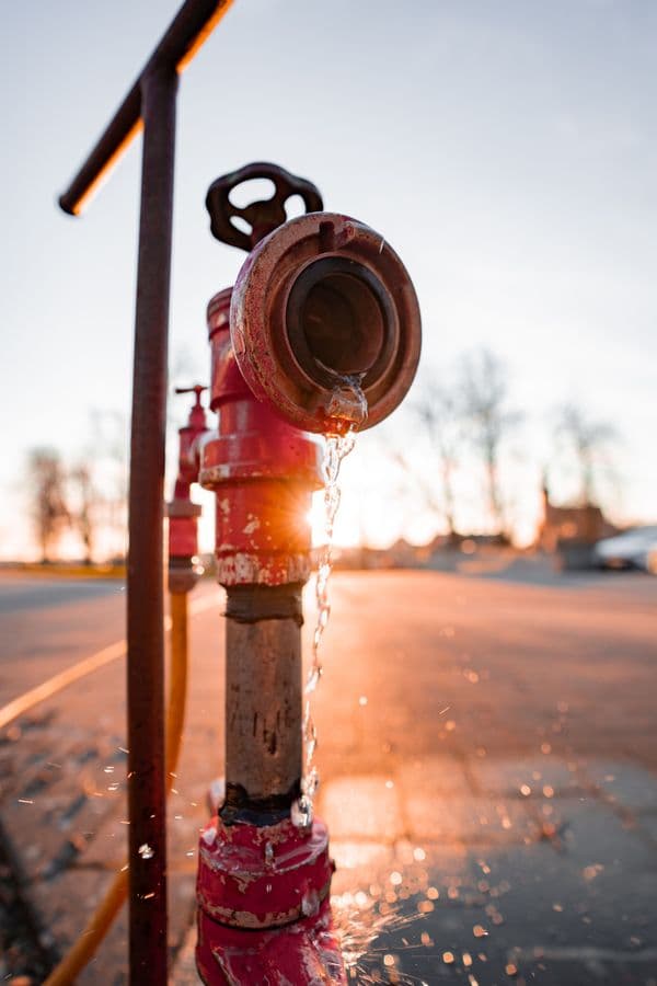 Burst Pipe Emergency in Euless, TX - provider responding to an active service call