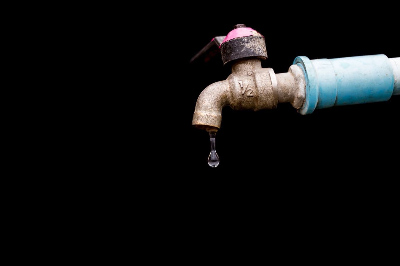 Burst Pipe Emergency in Grapevine, TX - provider responding to an active service call