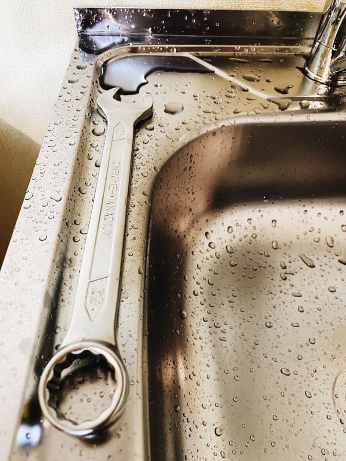 Burst Pipe Emergency in Keller, TX - provider responding to an active service call