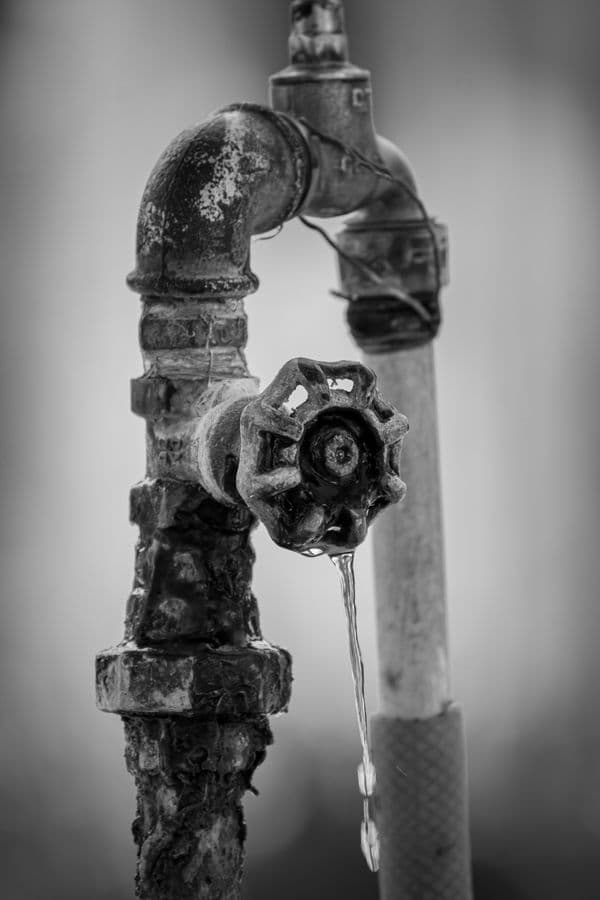 Burst Pipe Emergency in McKinney, TX - provider responding to an active service call
