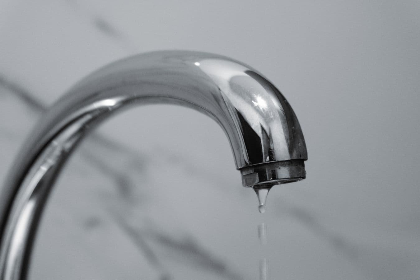 Burst Pipe Emergency in Mesquite, TX - provider responding to an active service call