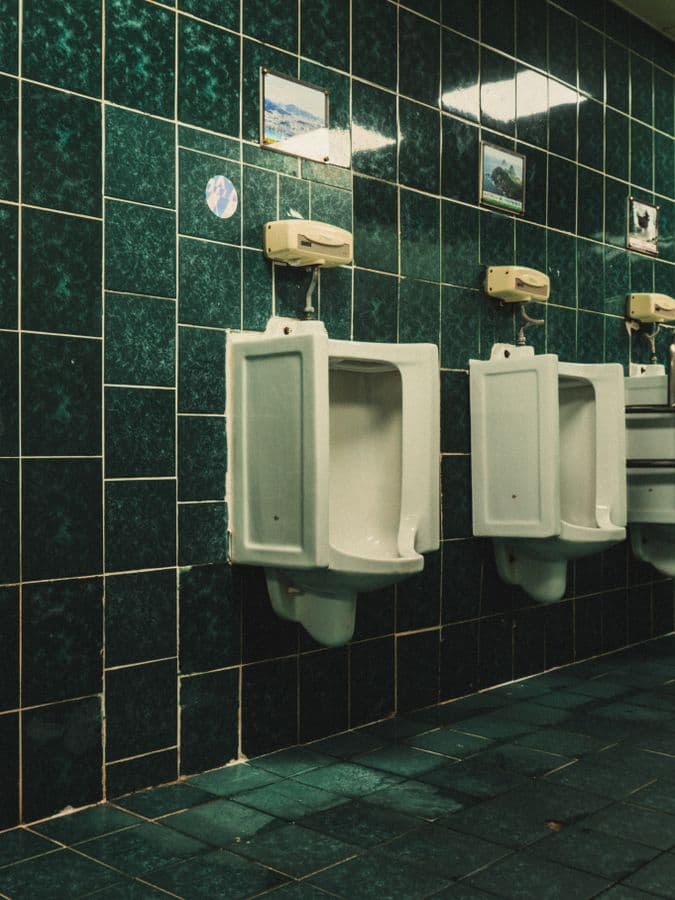 Commercial Emergency Plumbing in Carrollton, TX - provider responding to an active service call
