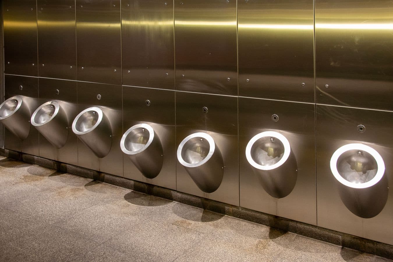 Commercial Emergency Plumbing in Fort Worth, TX - provider responding to an active service call