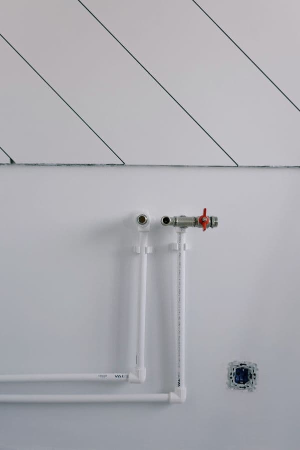 Commercial Emergency Plumbing in Mesquite, TX - provider responding to an active service call