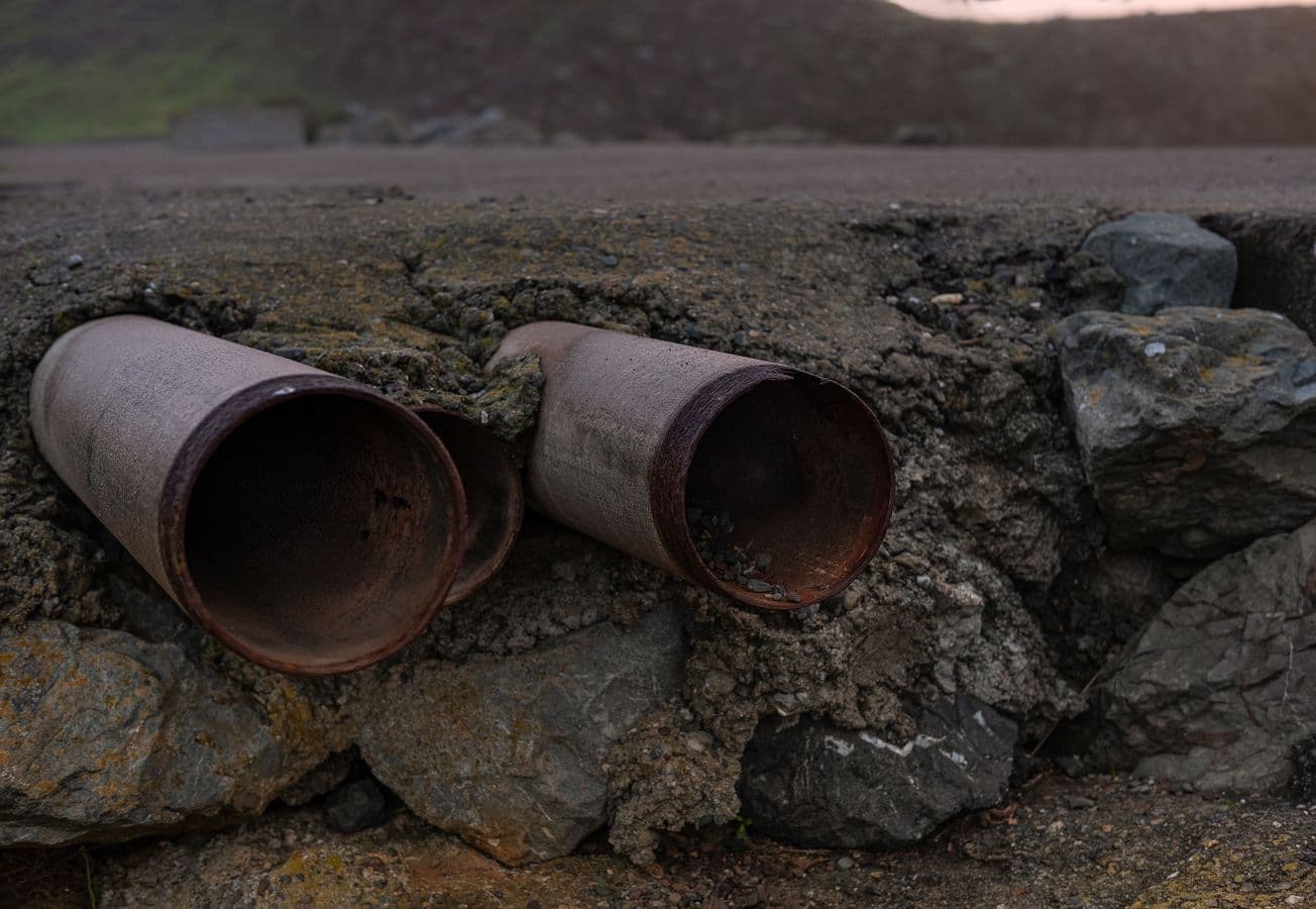 Main Sewer Line Clog in Mesquite, TX - provider responding to an active service call