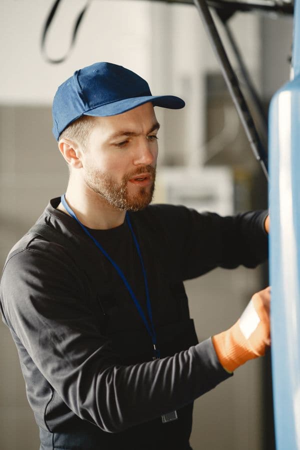 Same-Day Plumber Connection in Allen, TX - provider responding to an active service call