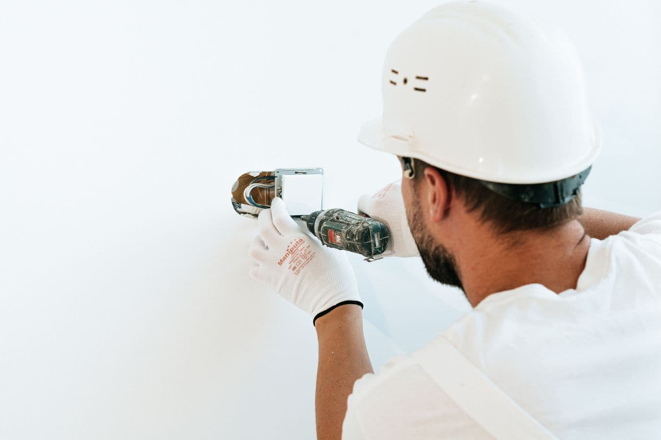 Same-Day Plumber Connection in Southlake, TX - provider responding to an active service call