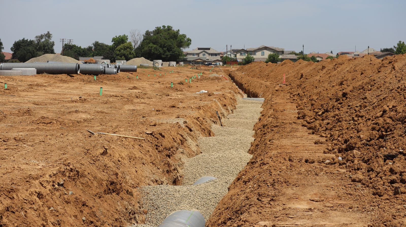 Sewer Backup Help in The Colony, TX - provider responding to an active service call