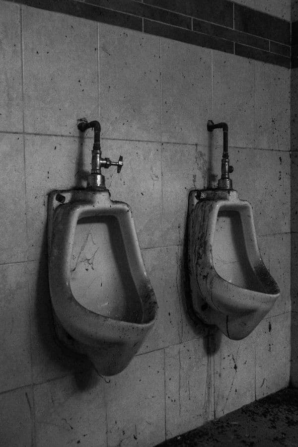 Toilet Overflow Emergency in Fort Worth, TX - provider responding to an active service call