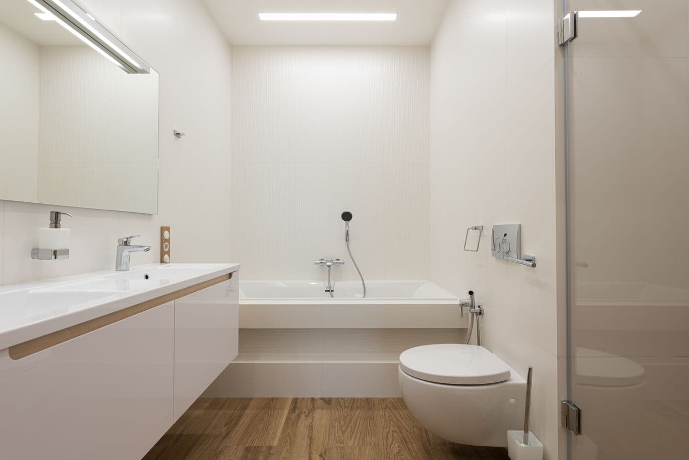 Toilet Overflow Emergency in McKinney, TX - provider responding to an active service call