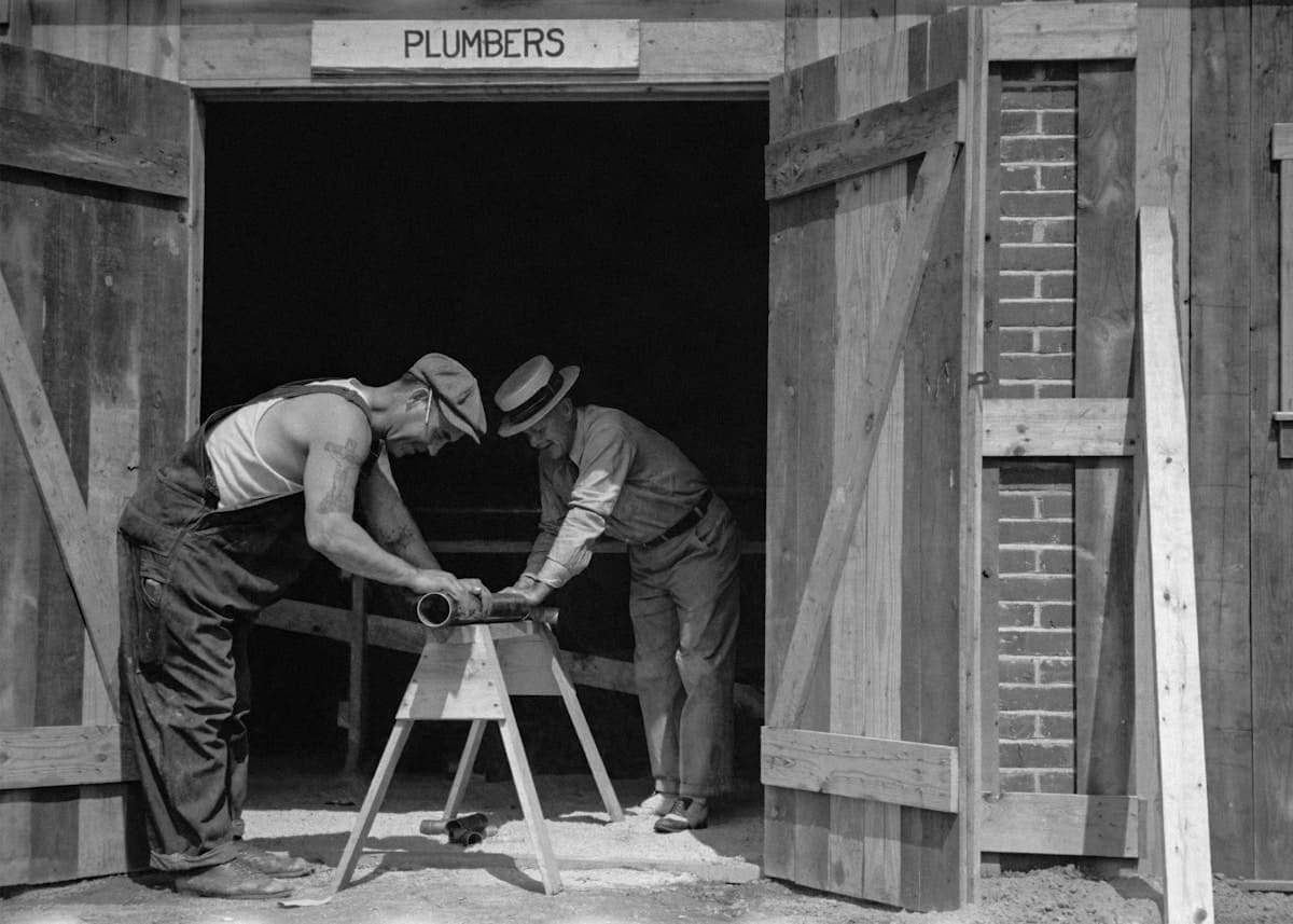 Share your DFW location - PlumbingHands technician